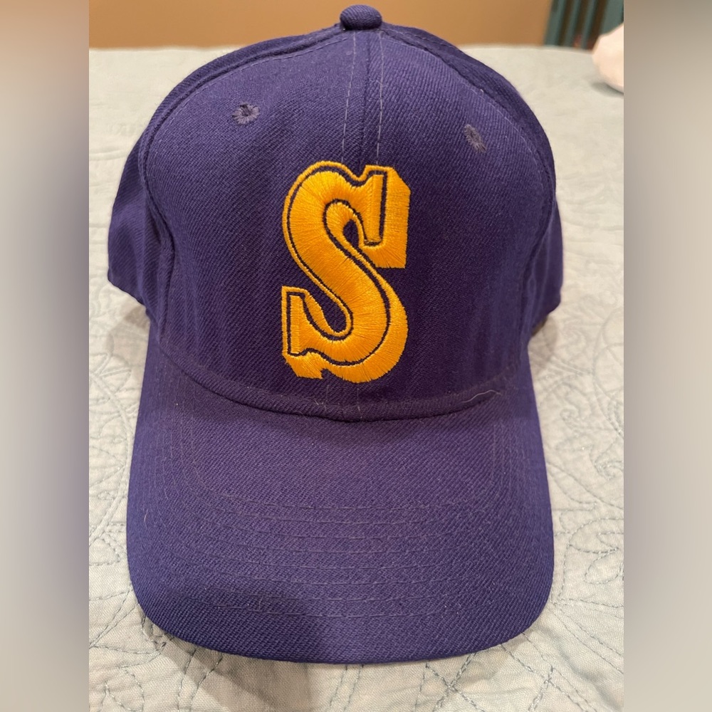Vintage Seattle Mariners hat. Size 7 1/4